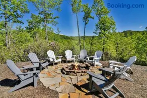 Laurel Creek Falls - Luxury Log Cabin with Hot Tub, Game Room and Theater - Image 5
