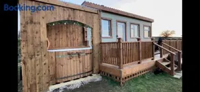 Cuddles & Bubbles Cozy Cabin with jacuzzi spa hot tub - Image 3