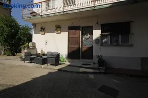 Appartamento All'Ombra del Castello affitto breve - Image 1