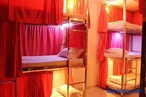 Sunset Backpackers Hostel - Image 3
