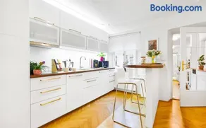 Royal Route Residence - Image 4