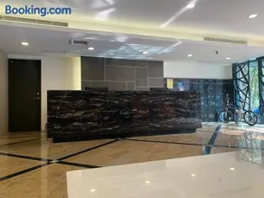 Chi Shing Hai Hotel - Image 1