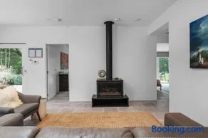 Grovebrook Cottage, Broughton - Image 2