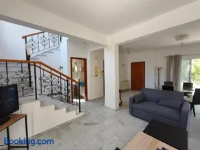 Azure Horizon Villa - Image 3