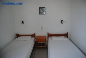 Sailors Apartments - Image 3