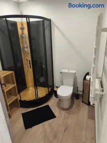 Independent studio in our property - Image 4