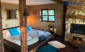 Hilltop Hideout - Image 2