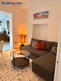 Highbury & Islington Stay - Image 2