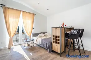 Studio Petar with private parking and balcony near the beach - Image 3