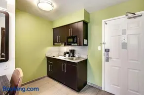 Studio Retreat Near New Brunswick - Image 1