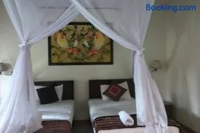 Van Karning Bungalow - Image 3