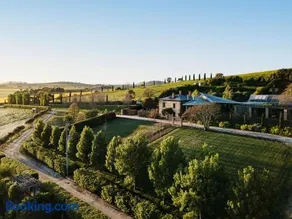 Vale Hill House - Image 1