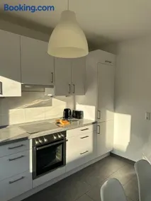 Zentrale 3 Zimmer Wohnung Innenstadt - Image 3