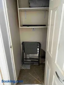 Modern flat in Stratford upon Avon - Image 2