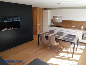 Amber Wind Apartment - Image 2