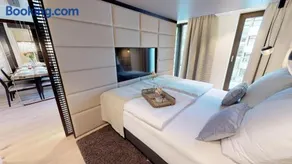White Pearl Apartment 2.13 - Image 5