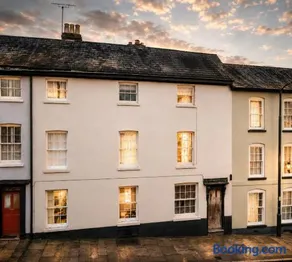 Character 3 bed townhouse - Central Ludlow - Image 1