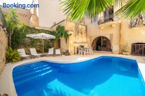 Tranquil Gozo Farmhouse - Image 1