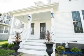 Restored Queen Anne Cottage - Image 1