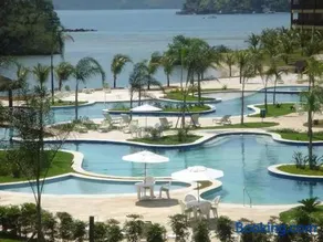 Belíssimo Duplex no Resort Costabella em Angra dos Reis - Image 1