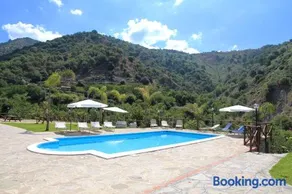 Profetina Village - Image 1