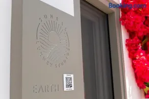 SunSal Luxury Studios - Earth - Image 3