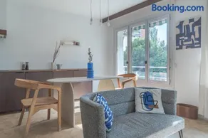 Charmant T2 en centre ville - Castelane - Image 2