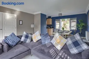 Elizabeth Townhouse Braintree - Image 2