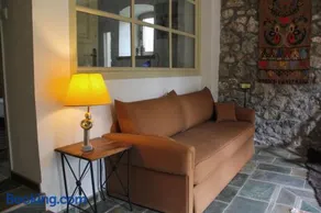 The Stonehouse - Image 2