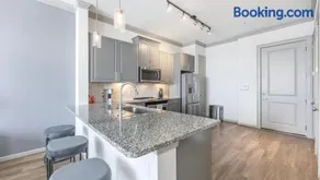 Landing Modern Apartment with Amazing Amenities (ID7989X65) - Image 3