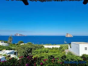 Villa in Panarea with an amazing view - Image 2