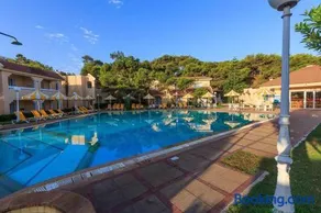 Appartement avec Piscine Privée et Jardin à Tabarka - Idéal Couple - Image 1