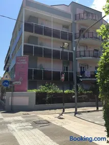 Hotel Tre Rose - Image 1