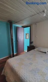 Habitación cómoda, con baño privado y estacionamiento - Image 3