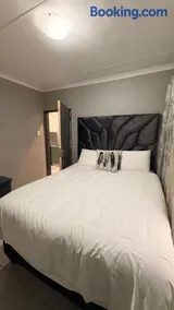 Tiny home in Arcadia, Pretoria - Image 2