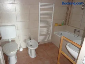 Éva Apartman - Image 1