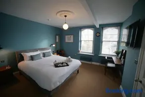 The Alma Taverns Boutique Suites - Room 1 - Hopewell - Image 1