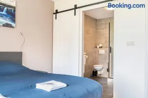 Gastsuite Foar elkoar Hilaard. - Image 3