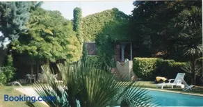 Gîte À Uzès, Au Bord De L'eau - Image 4