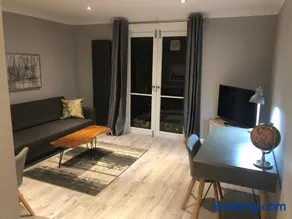 Adam And Eve Street Apartment - Image 1