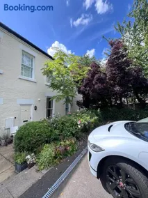 Fabulous 2 bed Historic Ground floor apartment Belper with free car parking next to property - Image 3