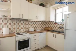 Varkiza Apartment - Image 3
