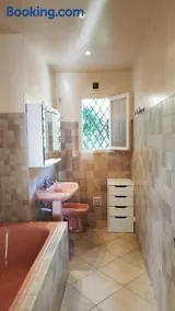 Villa Les Trois Chênes, piscine privée & vue mer sur Golfe de Saint Tropez - Image 2
