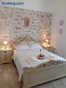 Tselekos House Old renovated stone house crete - Image 4
