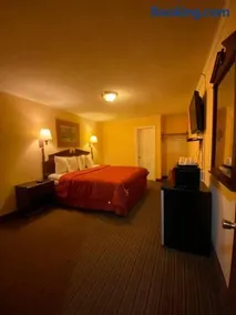WAKEFIELDINN Motel - Image 1
