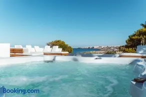 MareLuxe & Pool - Villa By The Sea - Image 2