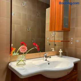 Bella Canosa casa vacanza con 3 camere da letto e posto auto custodito - Image 4