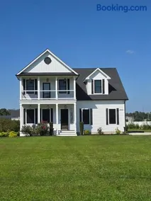 Luxurious Eastern Shore Getaway - Image 1