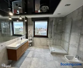 Hotel Crystal - Image 4