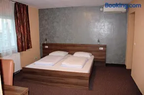 SEP Hotel - Image 3